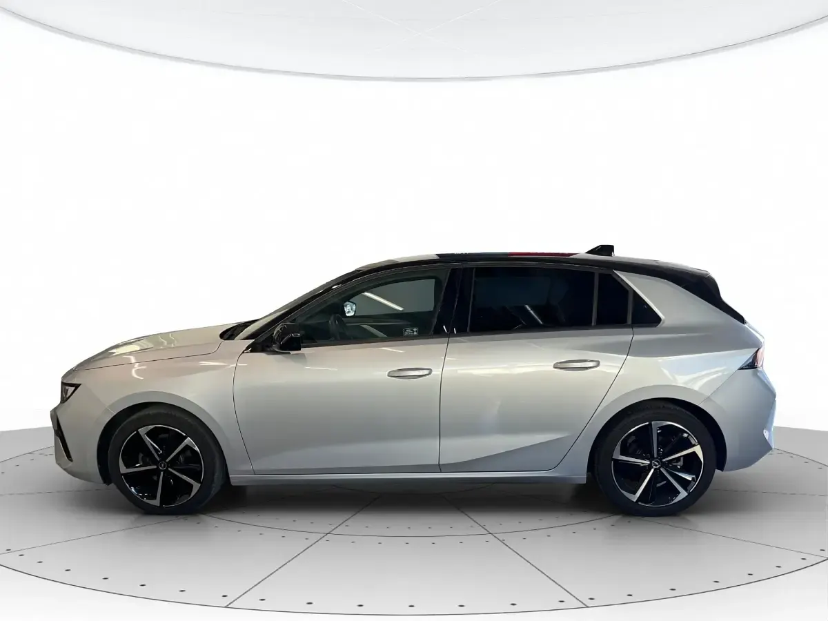Usata Opel Astra S 131 CV (96 kW) 2025 Bianco Utilitaria