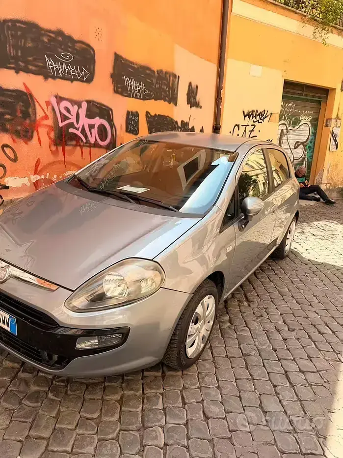 Usata Fiat Punto Evo 69 CV (50 kW) 2010 Grigio Utilitaria