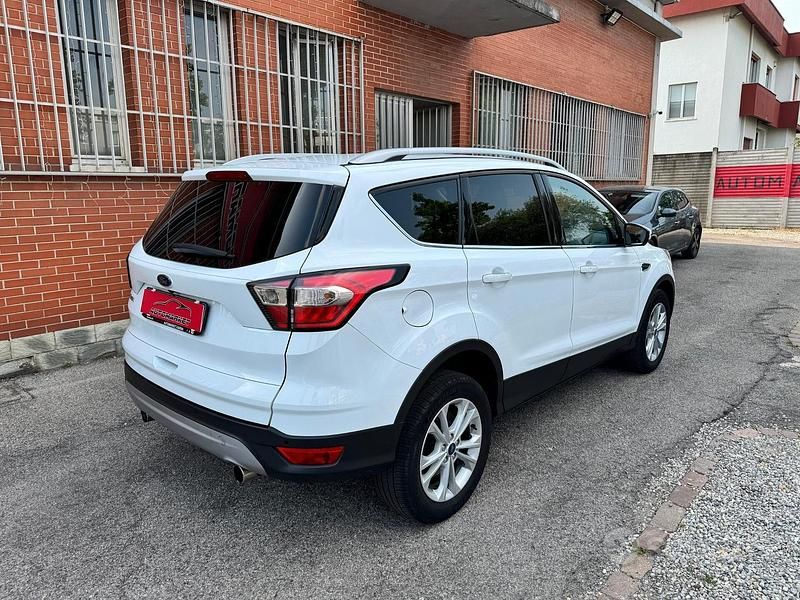 Usata Ford Kuga Titanium 120 CV (88 kW) 2018 Bianco SUV