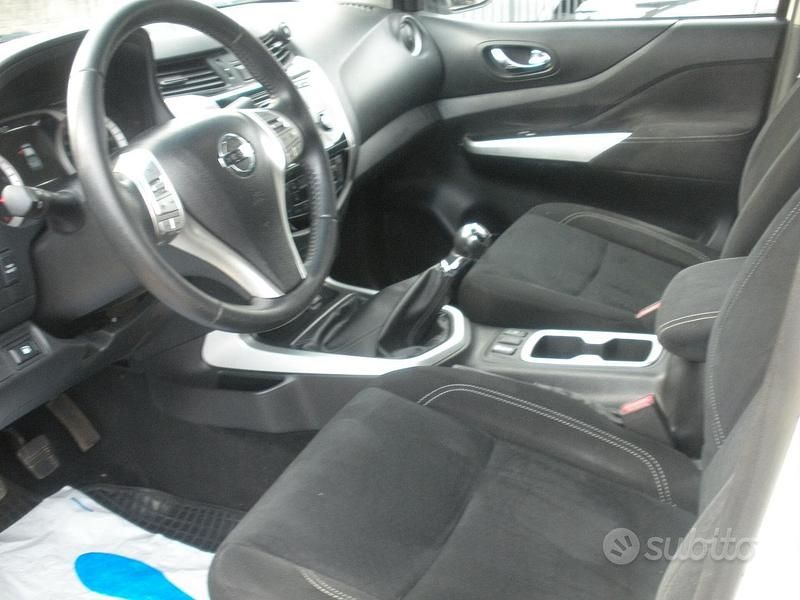 Usata Nissan Navara 163 CV (119 kW) 2019 Bianco Pick-up