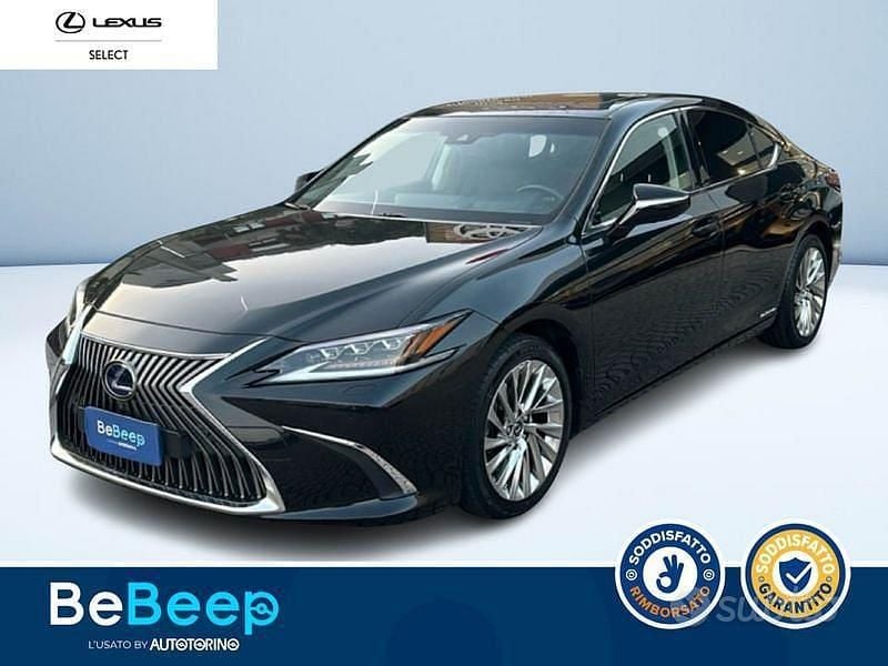 Usata Lexus ES300H Luxury Line 217 CV (159 kW) 2022 Nero metallizzato Berlina