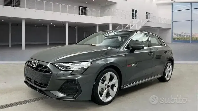 Usata Audi A3 S-Line 150 CV (110 kW) 2025 Grigio Berlina