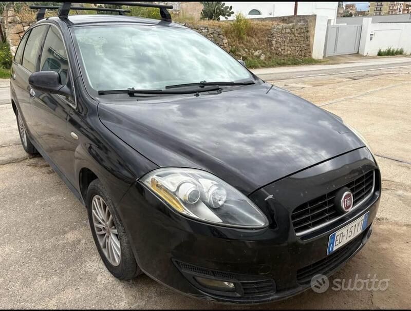 Usata Fiat Croma 150 CV (110 kW) 2010 Nero Station wagon