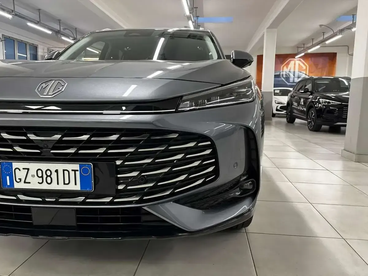 Usata MG HS 170 CV (125 kW) 2025 Grigio SUV