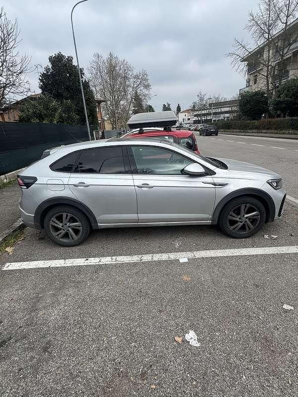 Begagnad VW Taigo R-line 110 HK (80 kW) 2024 Grå SUV