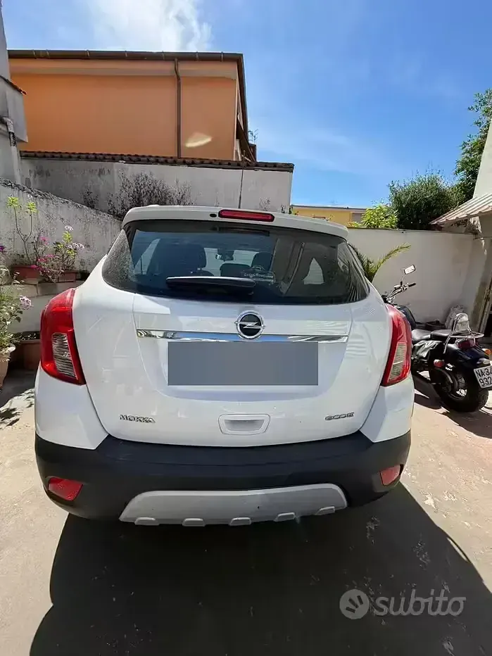 Usata Opel Mokka 131 CV (96 kW) 2013 Bianco SUV