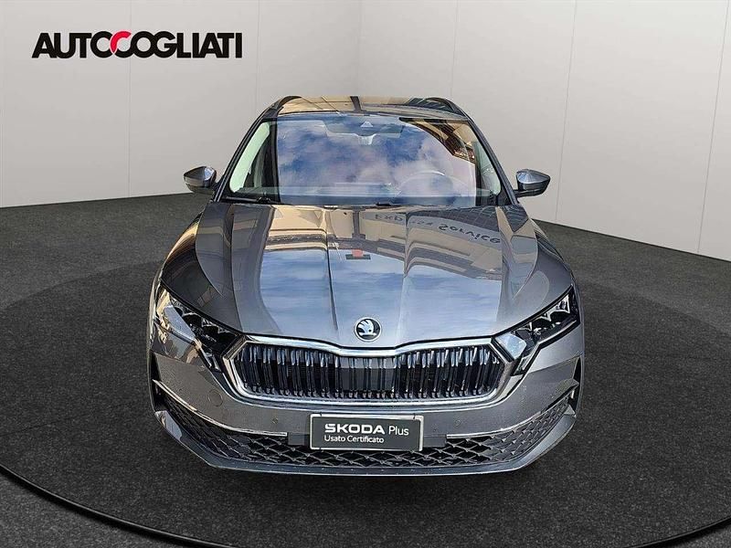 Usata Skoda Octavia Executive 150 CV (110 kW) 2025 Grigio Station wagon