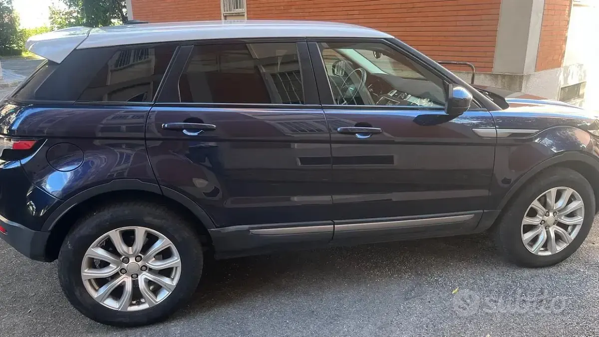 Usata Land Rover Range Rover evoque Prestige 150 CV (110 kW) 2015 Blu Station wagon