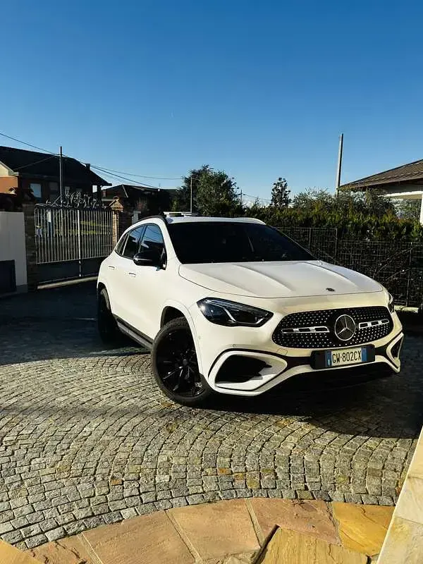 Usata Mercedes GLA200 AMG 150 CV (110 kW) 2024 SUV