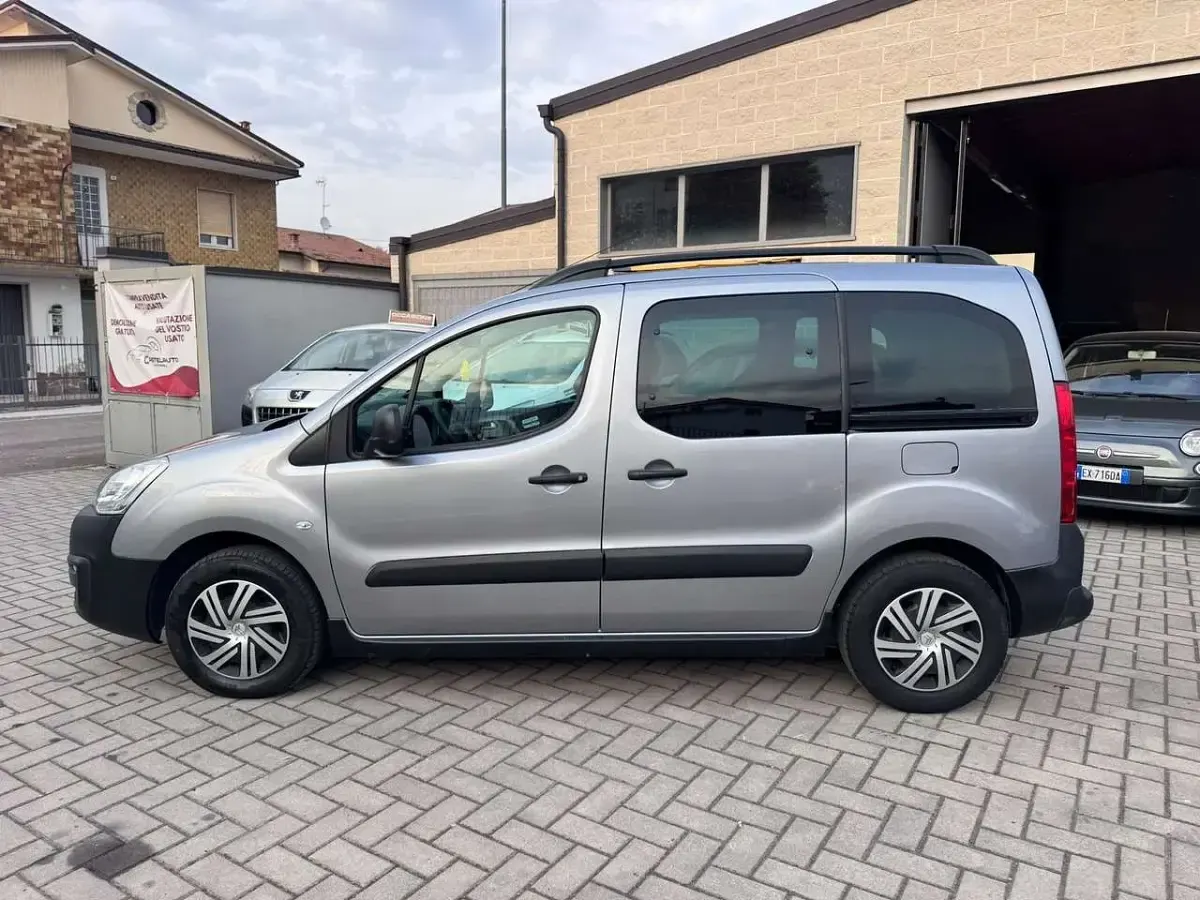 Usata Citroën Berlingo Feel 99 CV (72 kW) 2018 Argento Monovolume