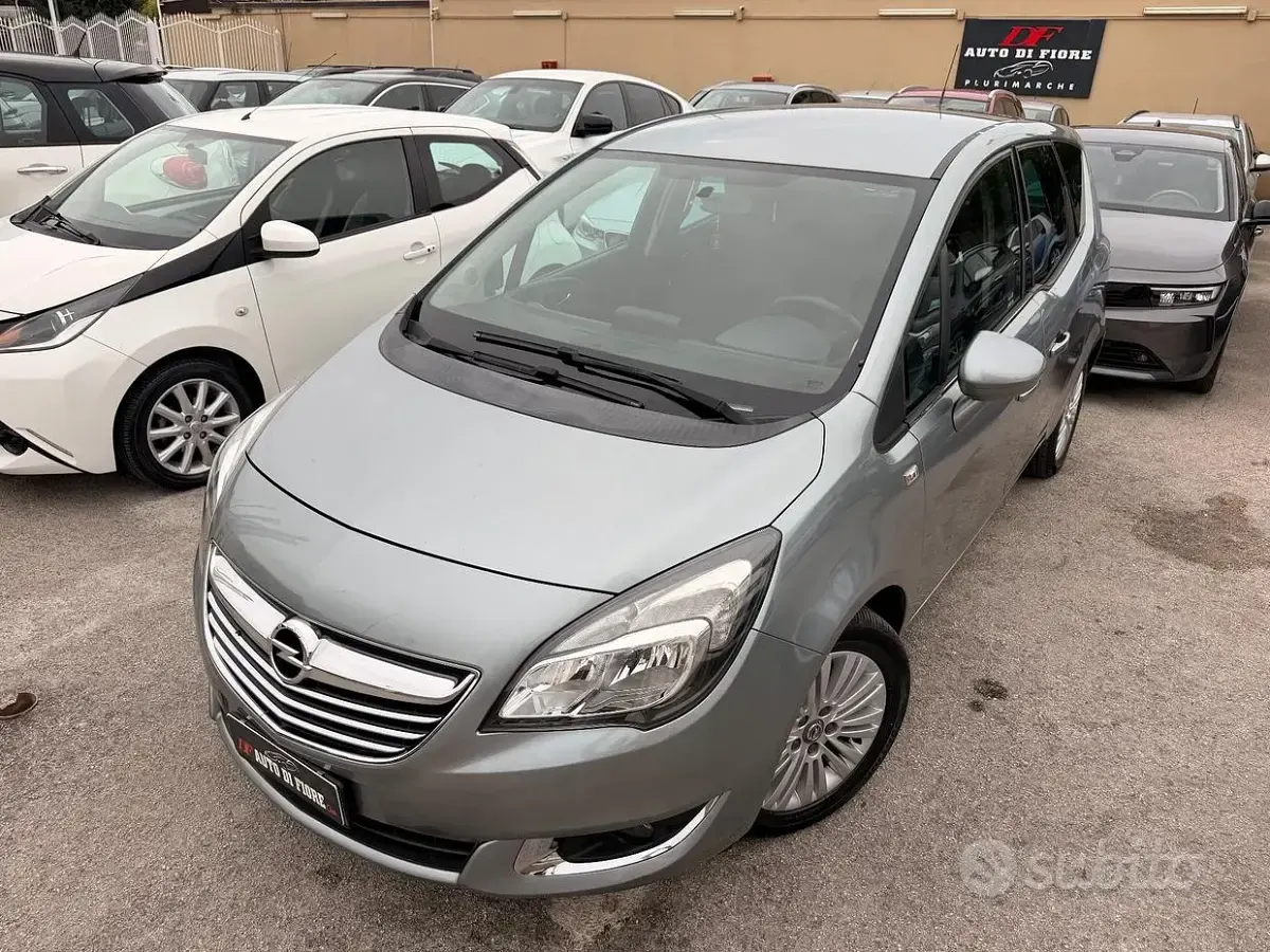 Usata Opel Meriva Cosmo 95 CV (69 kW) 2014 Grigio Monovolume