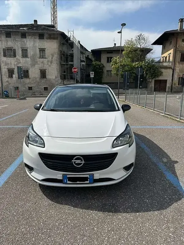 Usata Opel Corsa 69 CV (50 kW) 2015 Bianco Utilitaria