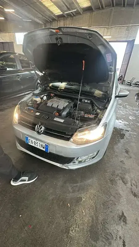 Usata VW Polo United 75 CV (55 kW) 2012 Argento Utilitaria