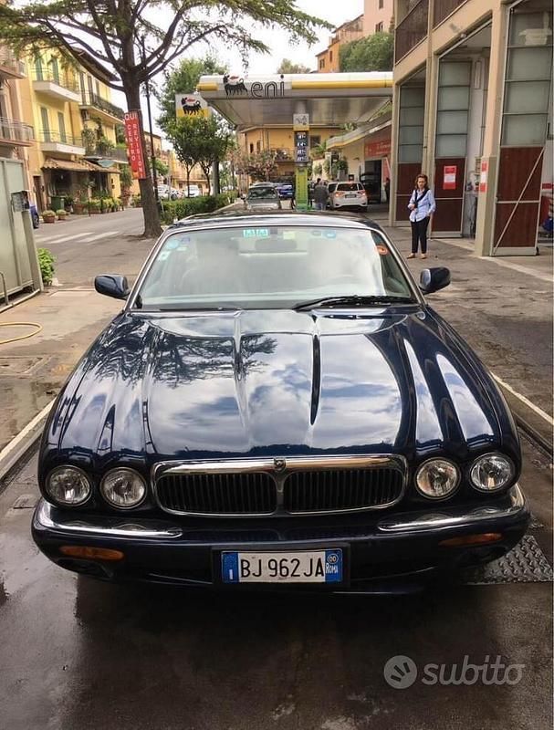 Usata Jaguar XJ 2000 Blu Berlina