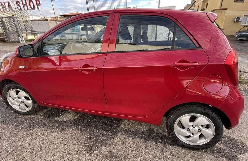 Usata Kia Picanto 69 CV (50 kW) 2012 Utilitaria