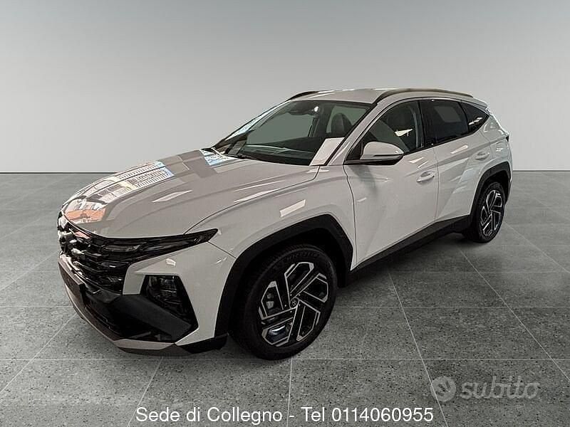 Bianco Nuova 2025 Hyundai Tucson SUV | 35.900 € (Buon prezzo) - Immagine 1/4