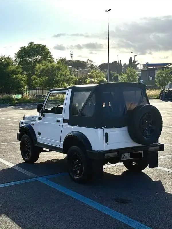 Usata Suzuki Samurai 64 CV (47 kW) 1989 Bianco SUV