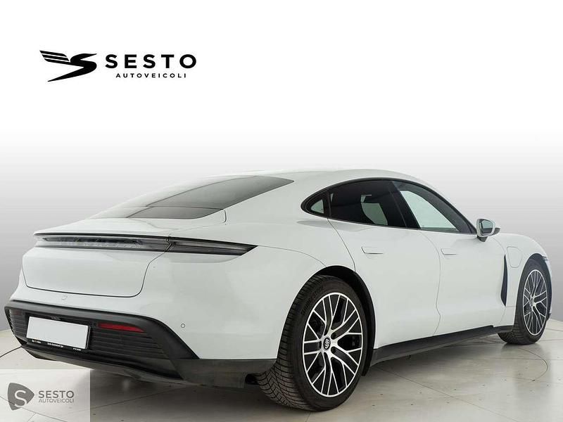 Usata Porsche Taycan 239 kW (326 CV) 2022 Bianco Berlina