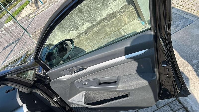 Usata VW Golf VIII 150 CV (110 kW) 2020 Berlina