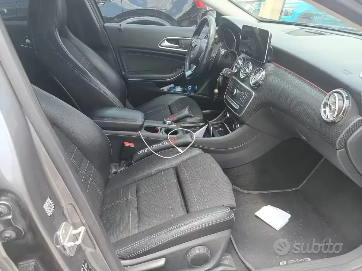 Usata Mercedes A180 Executive 109 CV (80 kW) 2016 Grigio Utilitaria