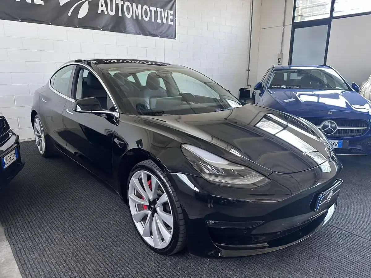 Usata Tesla Model 3 Performance 155 kW (211 CV) 2019 Nero Berlina