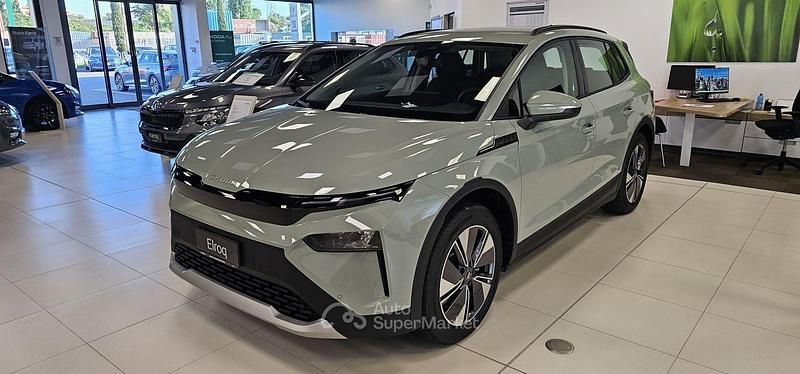 Nuova Skoda Elroq 150 kW (204 CV) 2026 Verde SUV