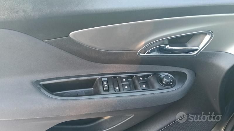 Usata Opel Mokka 136 CV (100 kW) 2016 Grigio SUV