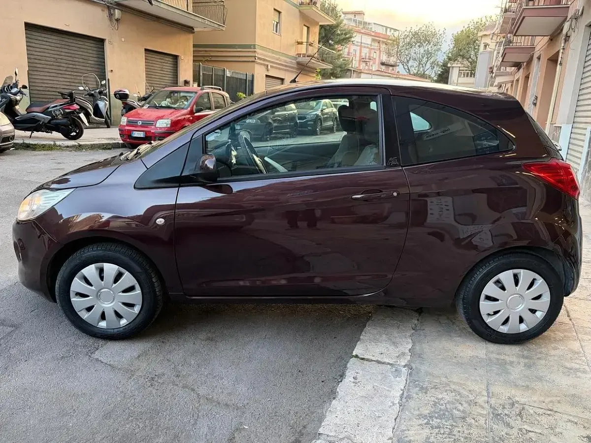 Usata Ford Ka 69 CV (50 kW) 2013 Nero Utilitaria