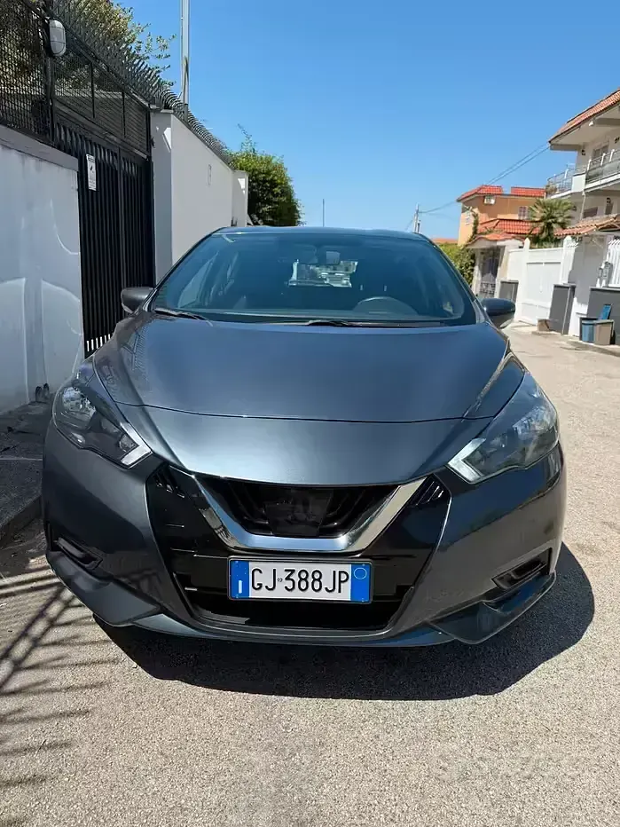 Usata Nissan Micra Acenta 92 CV (67 kW) 2022 Grigio Utilitaria
