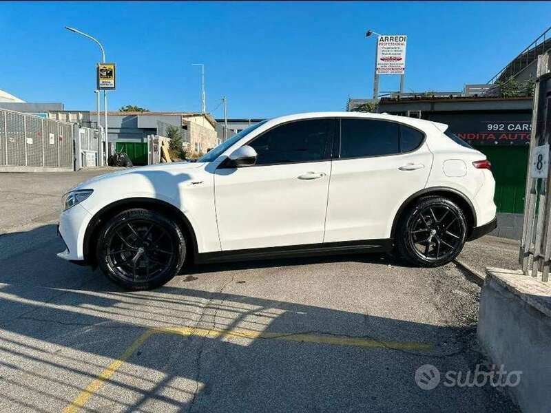 Bianco Usata 2021 Alfa Romeo Stelvio Sprint SUV | 27.000 € (Buon prezzo) - Immagine 1/4