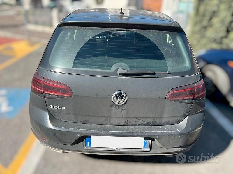 Usata VW Golf VII 116 CV (85 kW) 2018 Grigio Berlina