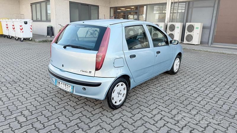 Usata Fiat Punto 2000 Grigio Utilitaria