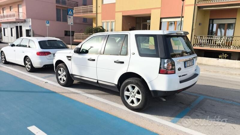 Usata Land Rover Freelander 2 150 CV (110 kW) 2013 Bianco SUV
