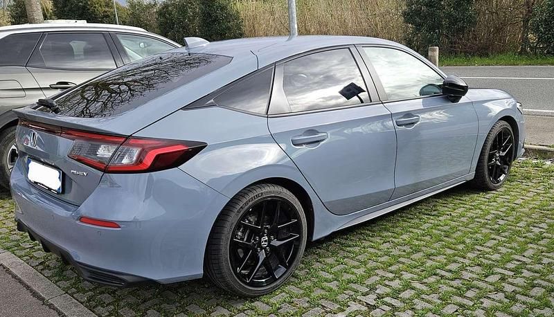 Usata Honda Civic Sport 143 CV (105 kW) 2023 Grigio Berlina