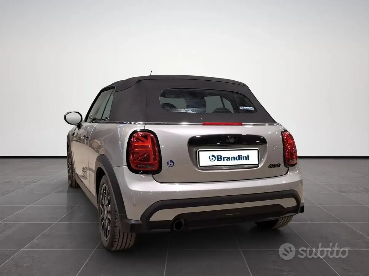 Occasion Mini Cooper Cabriolet Classic 136 ch (100 kW) 2023 Gris Cabriolet