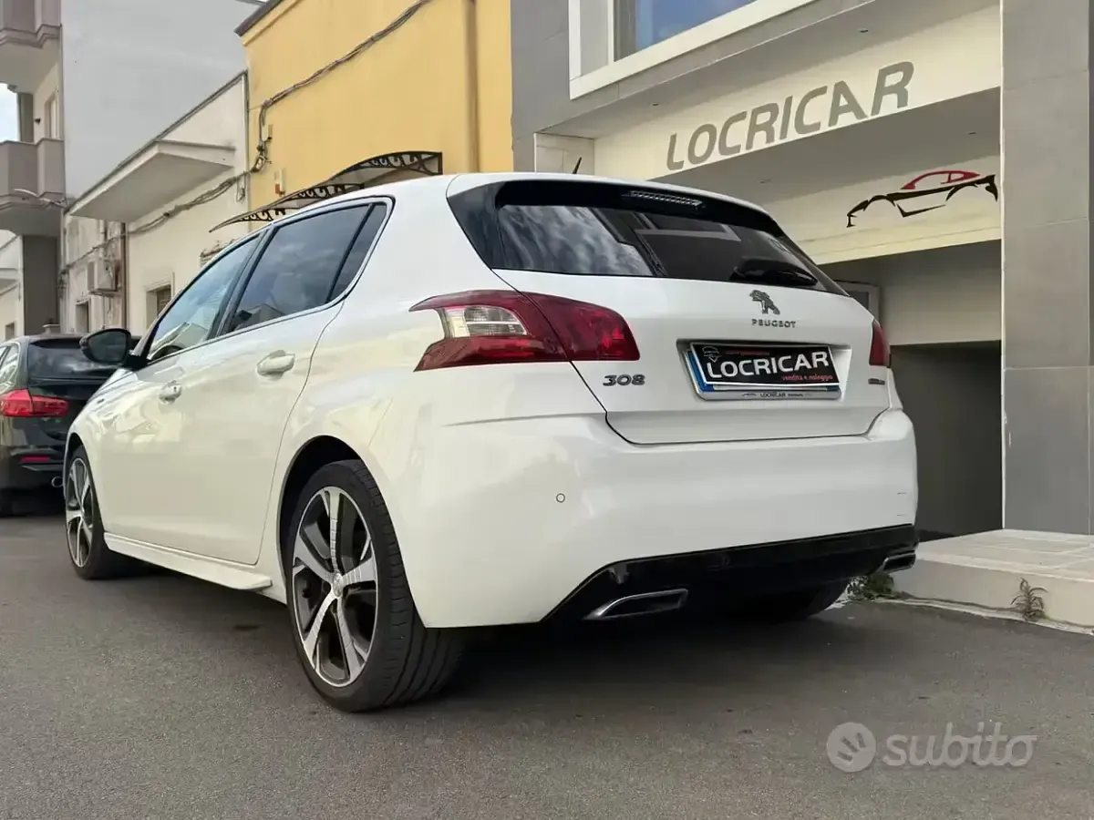 Usata Peugeot 308 GT-line 120 CV (88 kW) 2016 Bianco Berlina