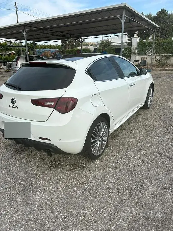 Usata Alfa Romeo Giulietta 150 CV (110 kW) 2013 Bianco Utilitaria
