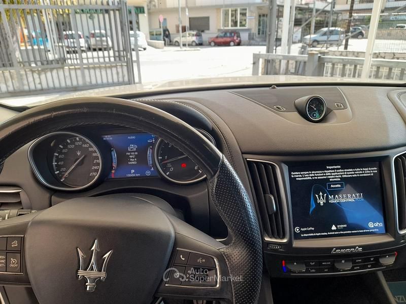 Usata Maserati Levante 250 CV (183 kW) 2018 Bianco SUV