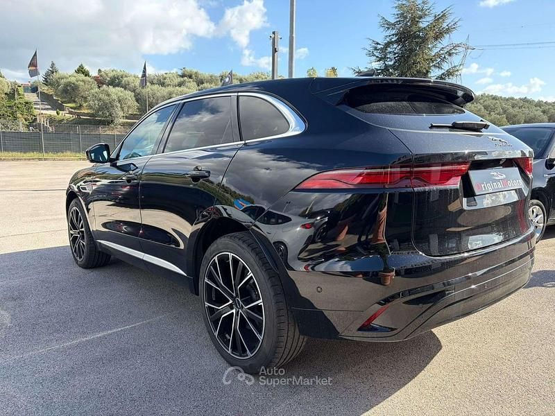 Usata Jaguar F-Pace R-Dynamic 204 CV (150 kW) 2021 Nero SUV