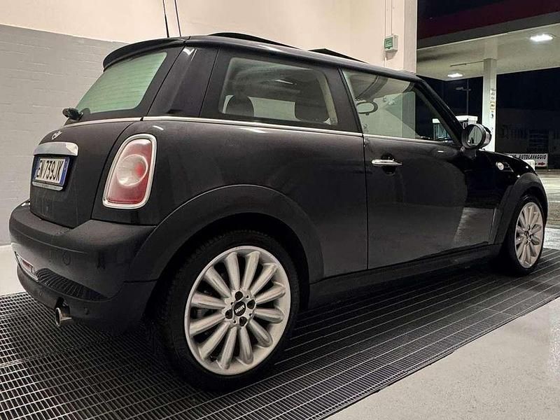 Usata Mini ONE 75 CV (55 kW) 2013 Nero Utilitaria