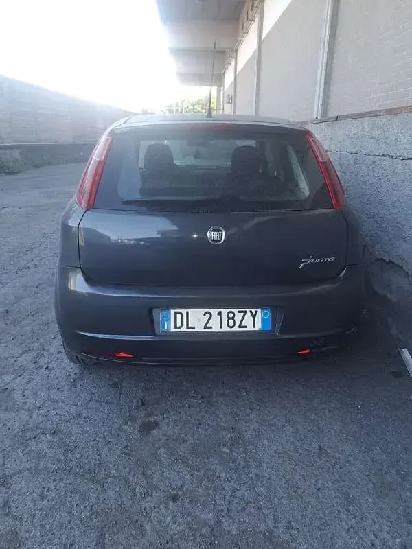 Usata Fiat Grande Punto Active 65 CV (47 kW) 2007 Utilitaria
