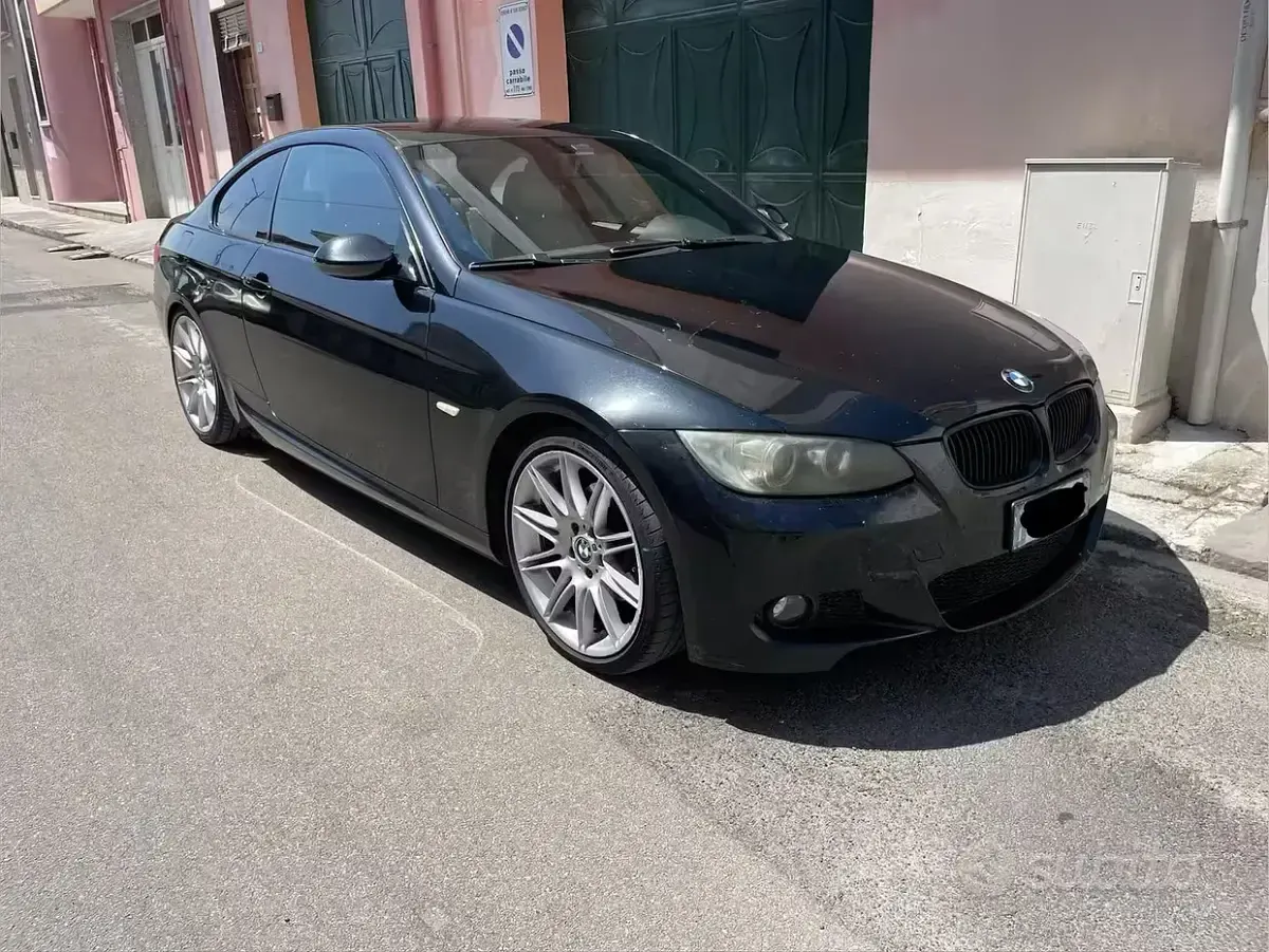 Usata BMW 320 Efficient Dynamics 177 CV (130 kW) 2009 Nero