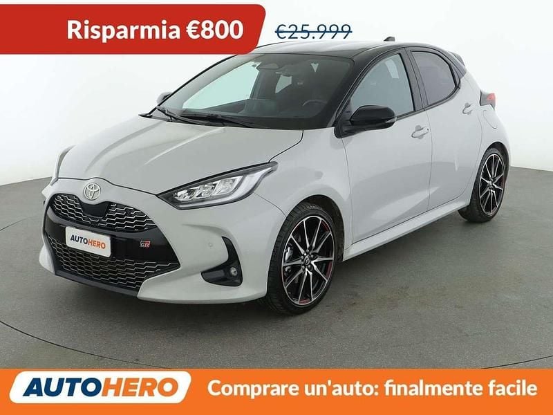 Usata Toyota Yaris Hybrid Sport 131 CV (96 kW) 2024 Grigio Utilitaria