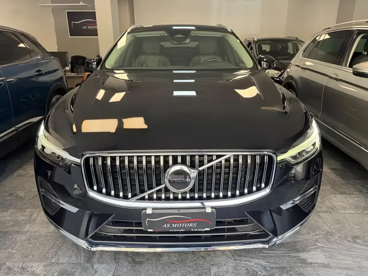 Usata Volvo XC60 197 CV (144 kW) 2023 Nero SUV