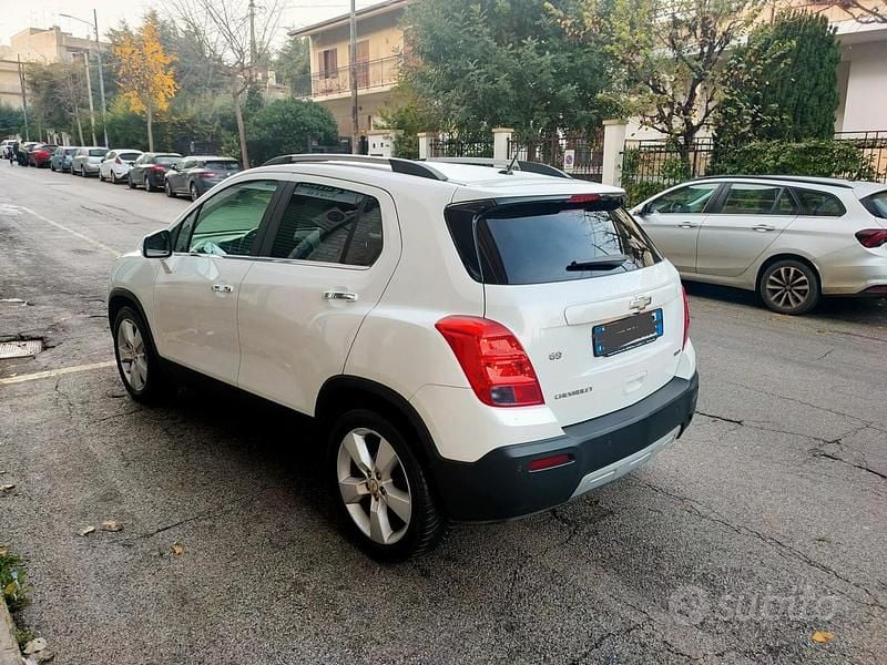 Usata Chevrolet Trax LTZ 131 CV (96 kW) 2013 Bianco SUV
