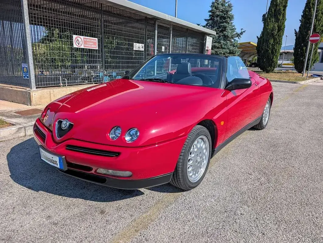 Usata Alfa Romeo Spider Lusso 192 CV (141 kW) 1996 Rosso Cabrio