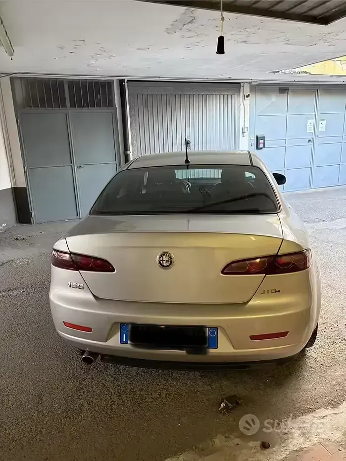 Usata Alfa Romeo 159 170 CV (125 kW) 2011 Grigio Berlina