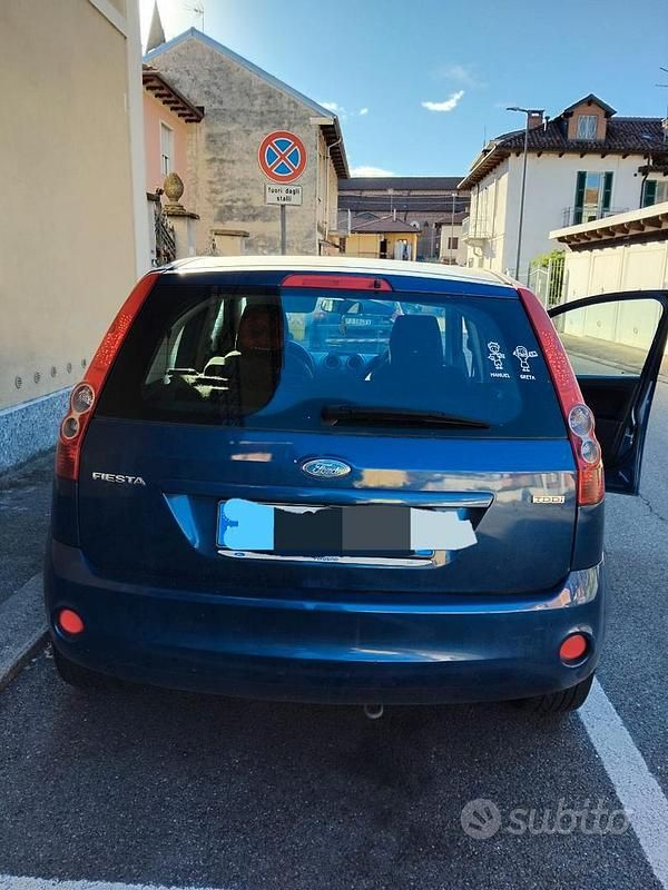Usata Ford Fiesta 2007 Blu Berlina