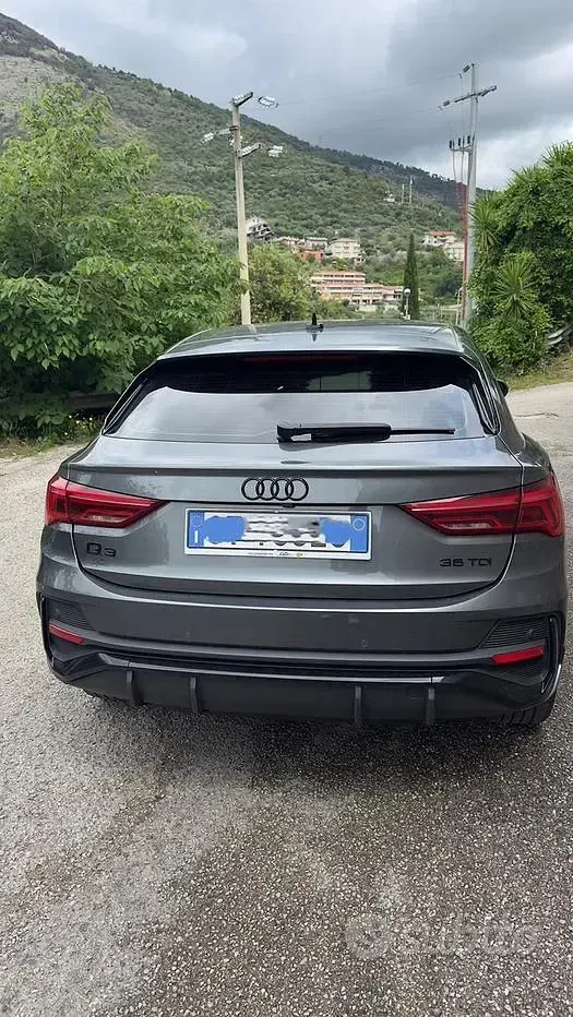 Usata Audi Q3 Sportback S-Line 150 CV (110 kW) 2023 Grigio SUV