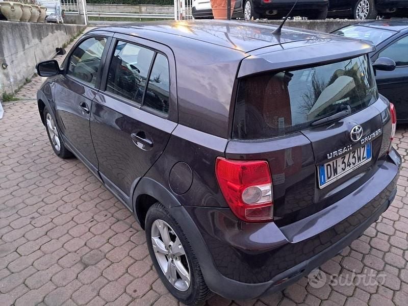 Usata Toyota Urban Cruiser 2009 Grigio Utilitaria